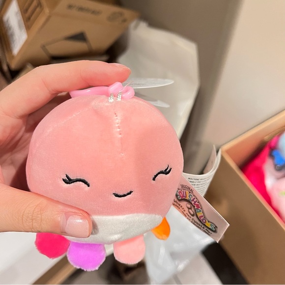Clip Squishmallow Davina Octopus - Picture 2 of 7